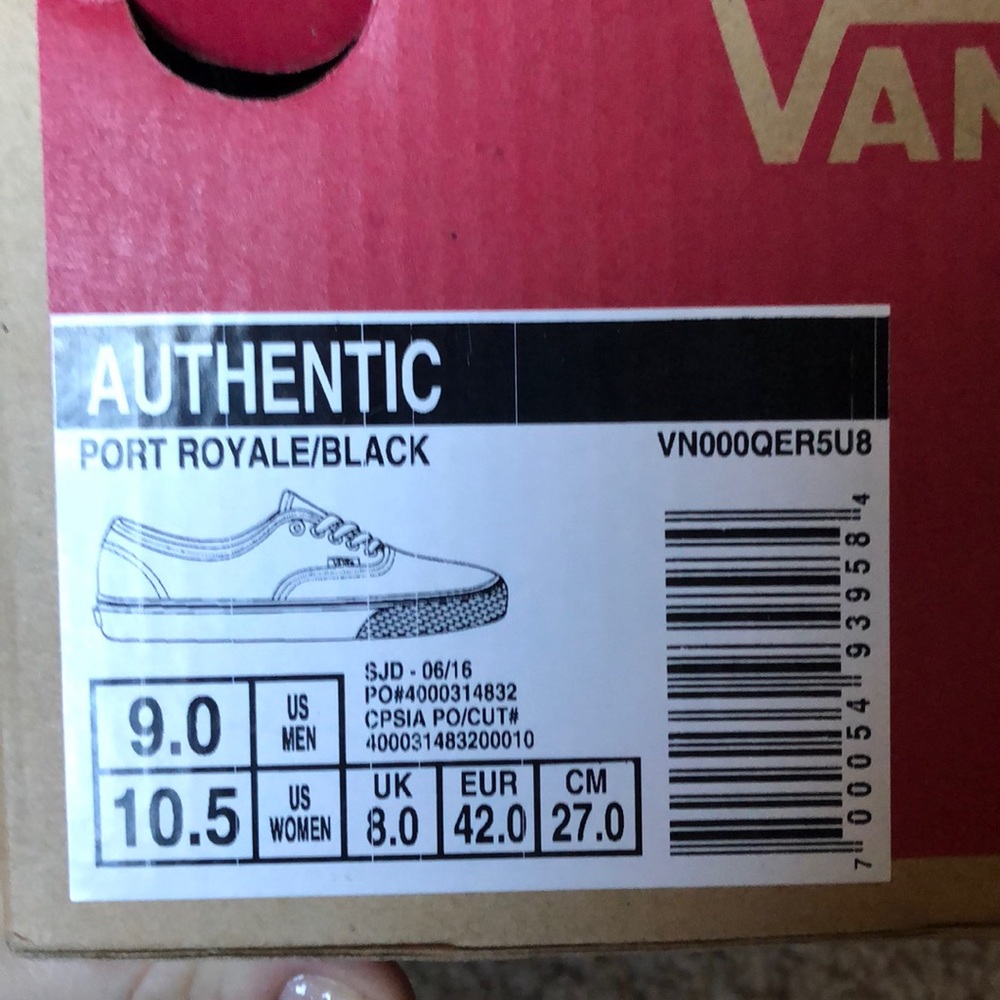 Vans - Picture 4 of 4